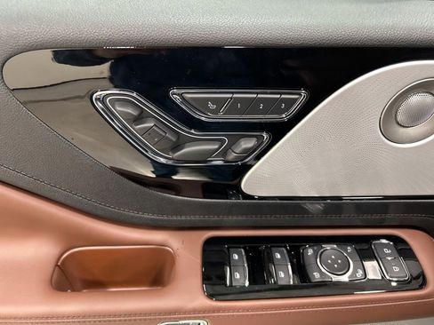 New 2026 Lincoln Aviator Reserve AWD/4WD image 14