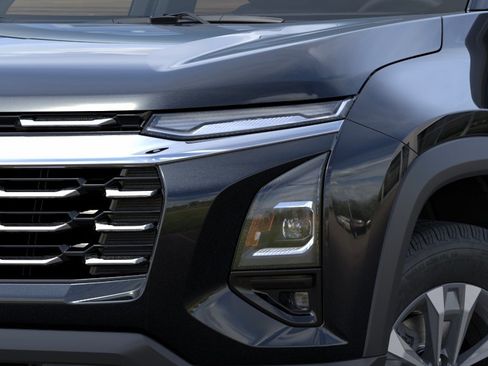 New 2026 Chevrolet Equinox LT w/ Convenience Package II AWD/4WD image 10
