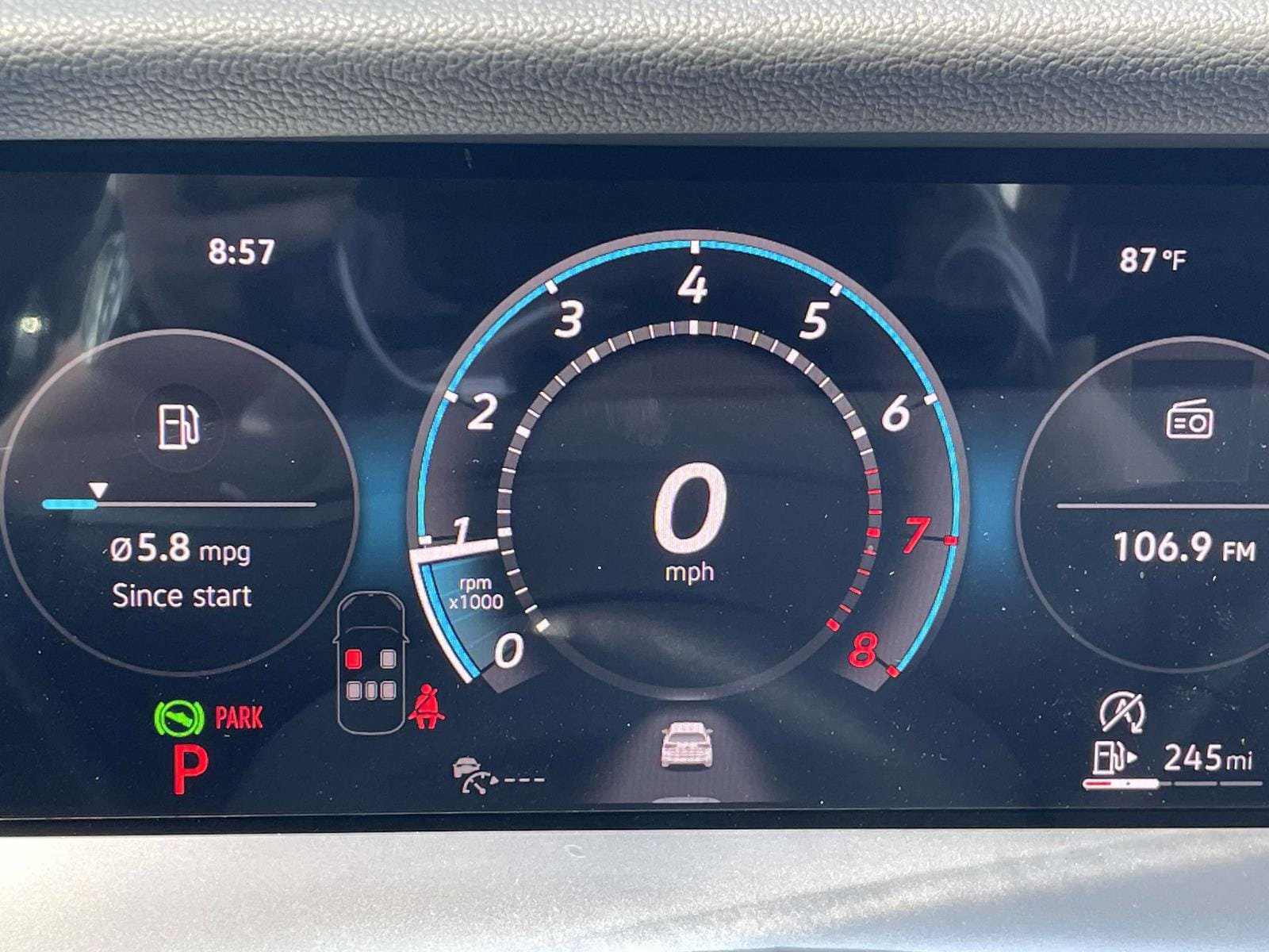 New 2026 Volkswagen Tiguan SE R-Line FWD image 20