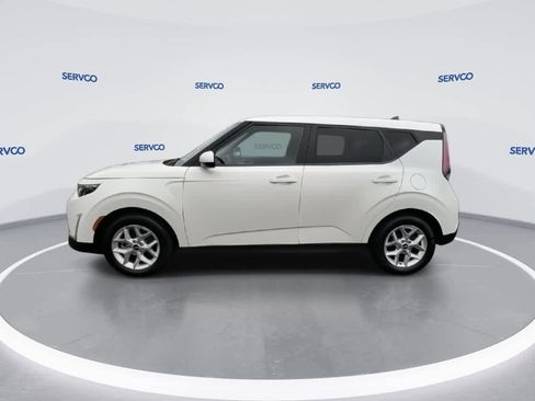 Used 2023 Kia Soul LX w/ LX Technology Package image 6