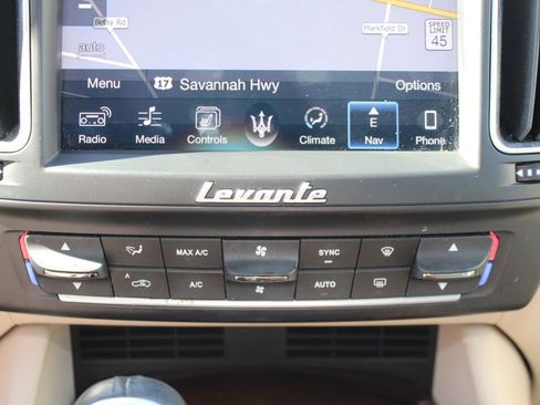 Used 2017 Maserati Levante S image 32