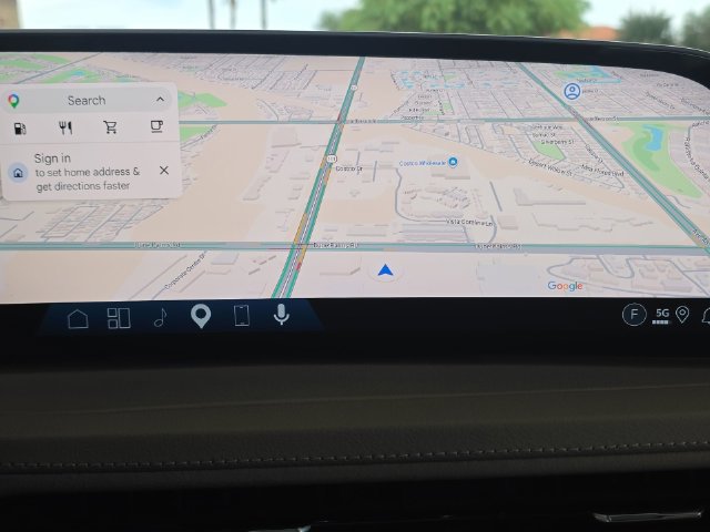 Certified 2024 Cadillac XT4 Premium Luxury w/ Technology Package FWD image 14