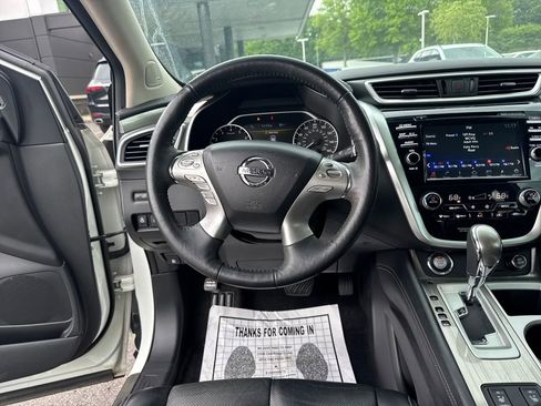 Used 2018 Nissan Murano SL w/ Midnight Edition Package FWD image 13