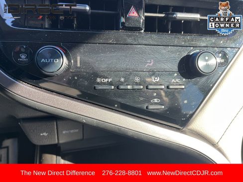 Used 2024 Toyota Camry SE image 18