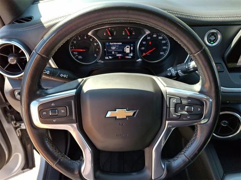 Used 2020 Chevrolet Blazer LT image 19