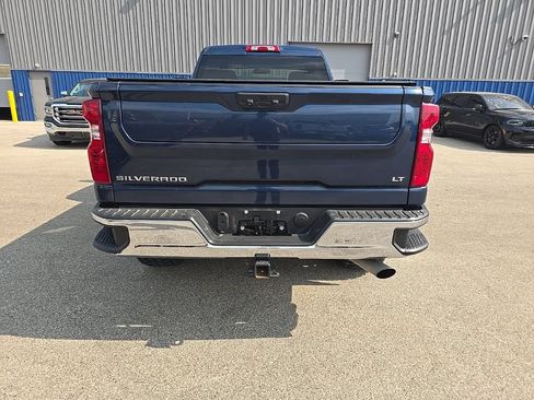 Used 2022 Chevrolet Silverado 2500 LT w/ Convenience Package AWD/4WD image 5