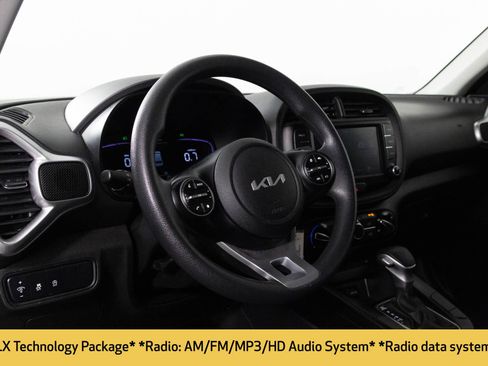 Used 2023 Kia Soul LX w/ Option Group 015 image 5