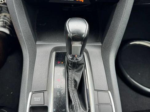 Used 2019 Honda Civic Sport image 18