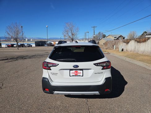 Certified 2023 Subaru Outback Limited image 7