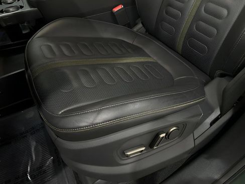 Used 2022 Rivian R1S Launch Edition image 17