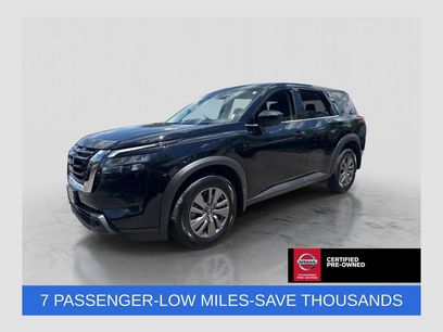 Used 2025 Nissan Pathfinder S