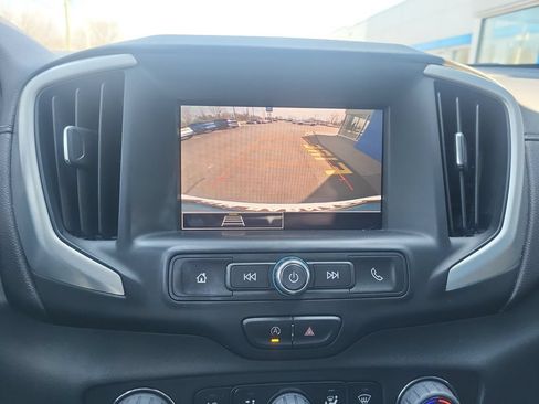 Used 2023 GMC Terrain SLE w/ Driver Convenience Package AWD/4WD image 10