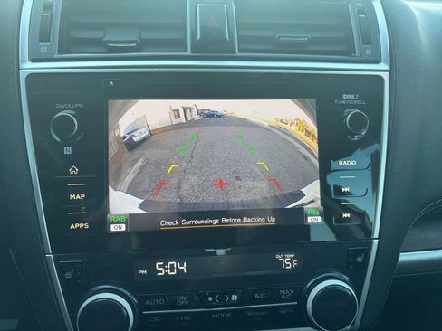 Used 2018 Subaru Outback 2.5i Limited image 11