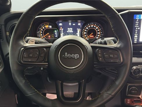 Used 2025 Jeep Wrangler Unlimited Rubicon 392 image 15