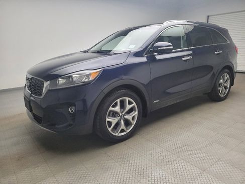 Used 2019 Kia Sorento EX image 2