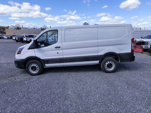 New 2025 Ford Transit 250 Low Roof RWD image 5