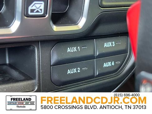 New 2025 Jeep Gladiator Sport AWD/4WD image 15