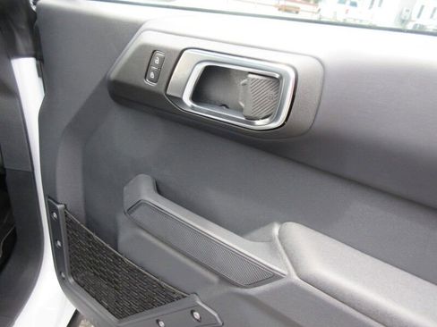 New 2025 Ford Bronco Badlands image 22