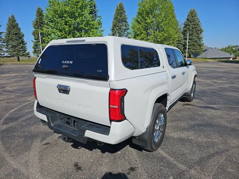 Used 2024 Toyota Tacoma Limited AWD/4WD image 6