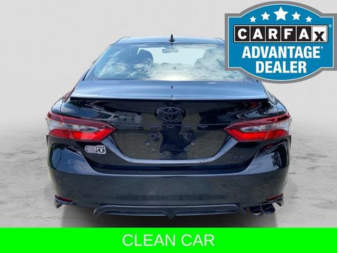 Used 2022 Toyota Camry SE FWD image 4