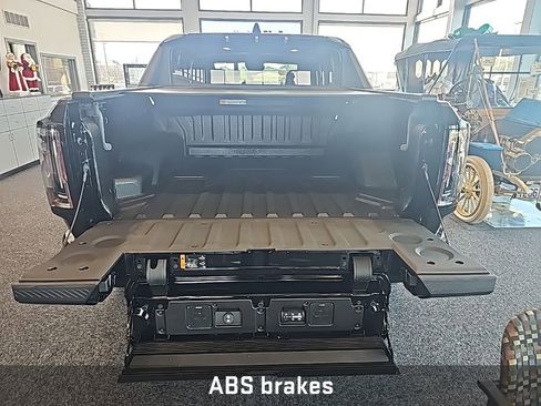 New 2025 GMC Hummer EV 3X w/ Extreme Off-Road Package AWD/4WD image 8