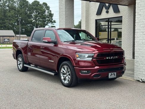 Used 2021 RAM 1500 Laramie w/ Sport Appearance Package AWD/4WD image 20