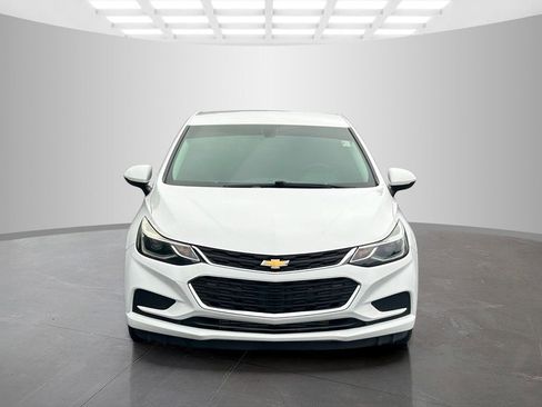 Used 2017 Chevrolet Cruze LT w/ Convenience Package FWD image 8