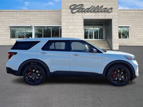 Used 2022 Ford Explorer ST w/ Equipment Group 401A image 9