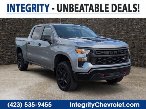 Used 2024 Chevrolet Silverado 1500 Custom Trail Boss w/ LPO, Dark Essentials Package AWD/4WD image 1