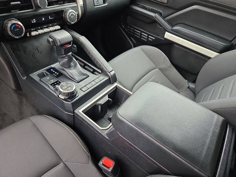 Used 2024 Toyota Tacoma TRD Off-Road AWD/4WD image 25