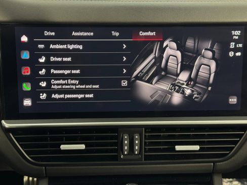 Used 2023 Porsche Cayenne S Platinum AWD/4WD image 28