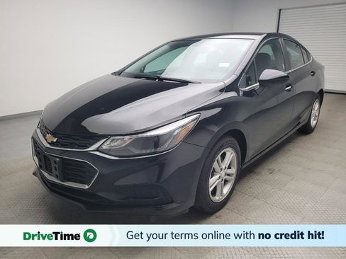 Used 2017 Chevrolet Cruze LT image 1