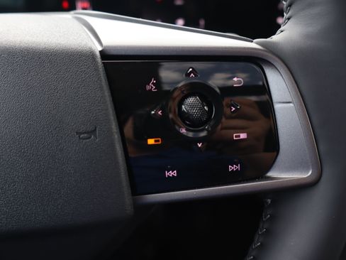 Used 2025 Nissan Murano SL AWD/4WD image 16