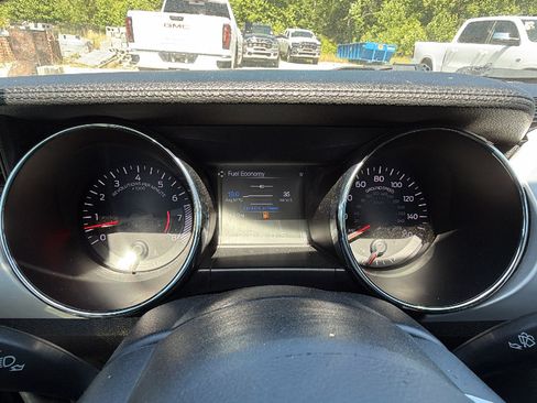 Used 2016 Ford Mustang GT Premium RWD image 28