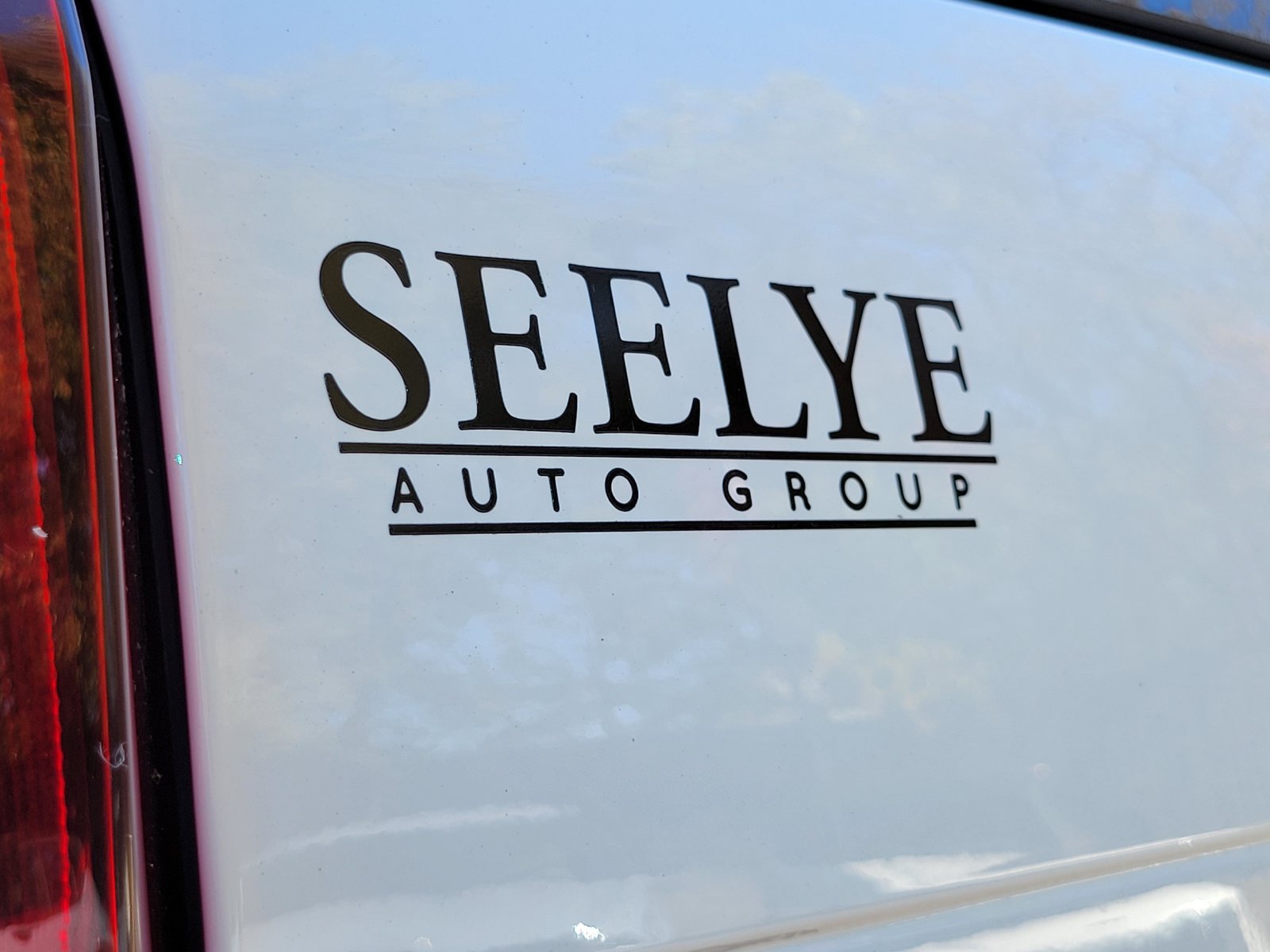 Used 2019 Chevrolet Suburban LT w/ Luxury Package AWD/4WD image 38