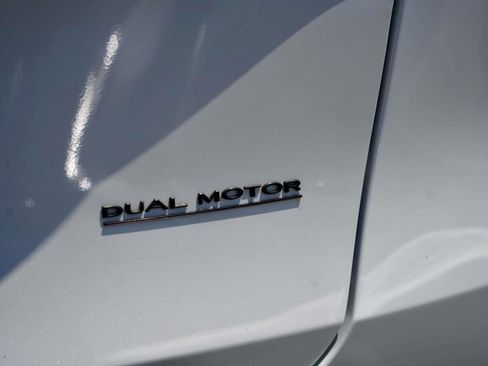 Used 2023 Tesla Model Y Performance AWD/4WD image 5