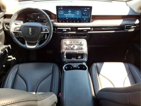 Used 2023 Lincoln Nautilus Reserve w/ Equipment Group 201A AWD/4WD image 11