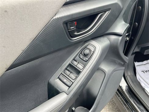 Used 2024 Subaru Crosstrek 2.0i Premium image 21