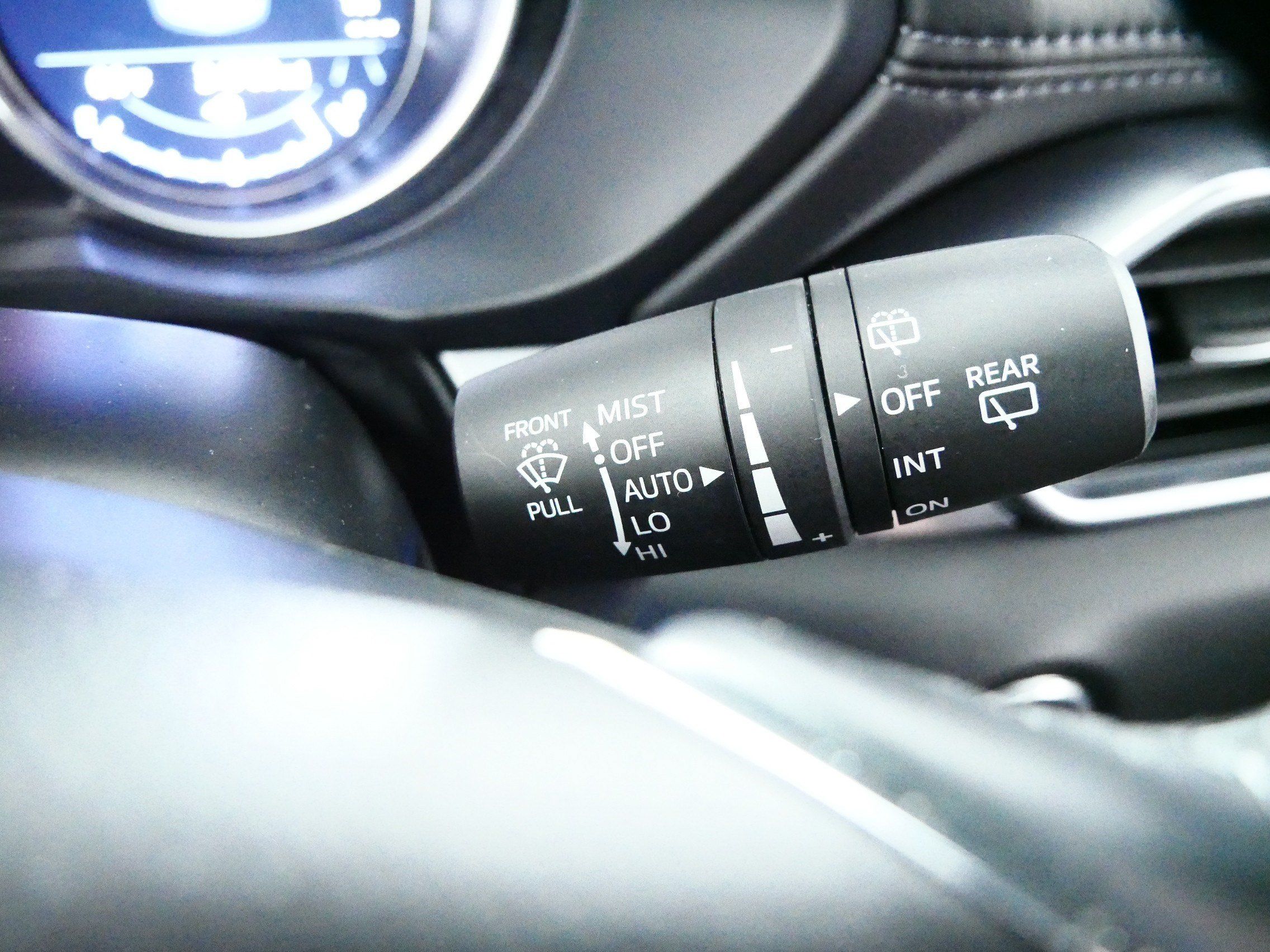 Used 2025 MAZDA CX-5 AWD 2.5 S w/ Preferred Package image 32