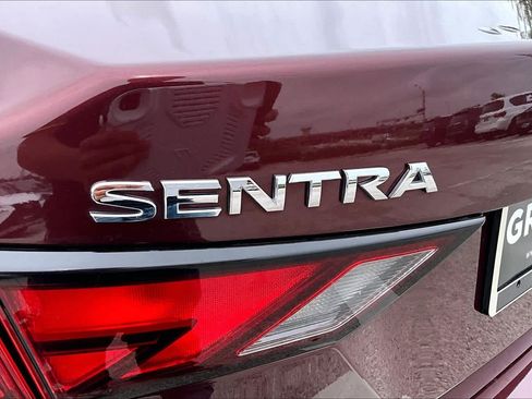 Used 2024 Nissan Sentra SV FWD image 10