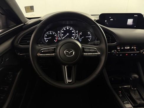 Used 2022 MAZDA MAZDA3 s FWD image 21