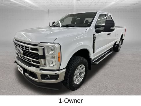 Used 2023 Ford F250 XLT w/ Snow Plow/Camper Package AWD/4WD image 7