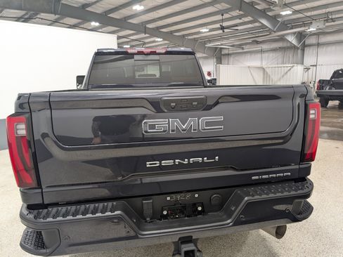 Used 2024 GMC Sierra 3500 Denali Ultimate image 4