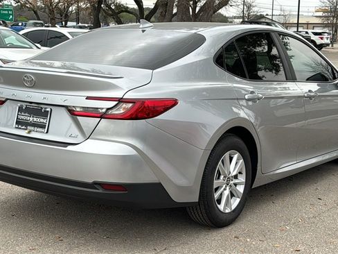New 2026 Toyota Camry LE image 9