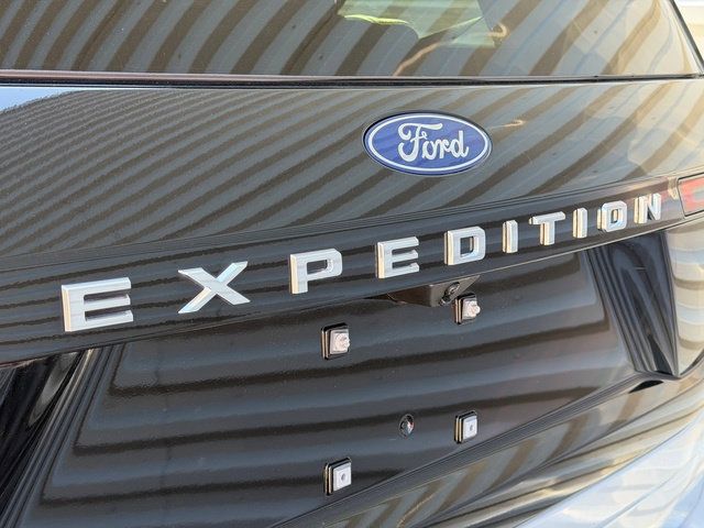 Used 2025 Ford Expedition King Ranch AWD/4WD image 5