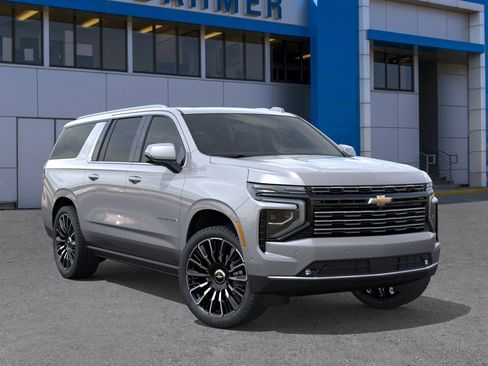 New 2026 Chevrolet Suburban High Country AWD/4WD image 36