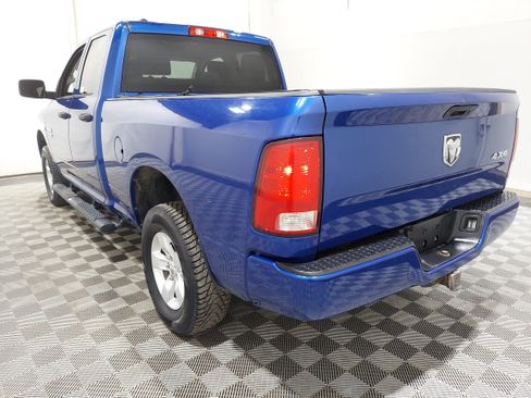 Used 2018 RAM 1500 Express AWD/4WD image 2