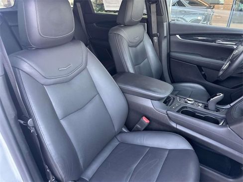 Certified 2022 Cadillac XT5 Premium Luxury image 25