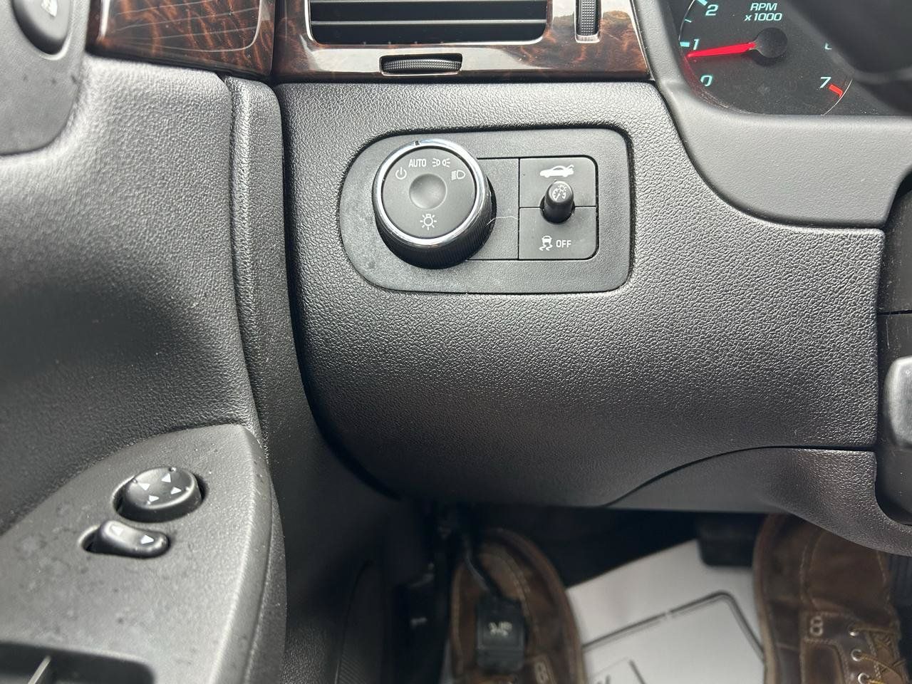 Used 2013 Chevrolet Impala LT FWD image 24