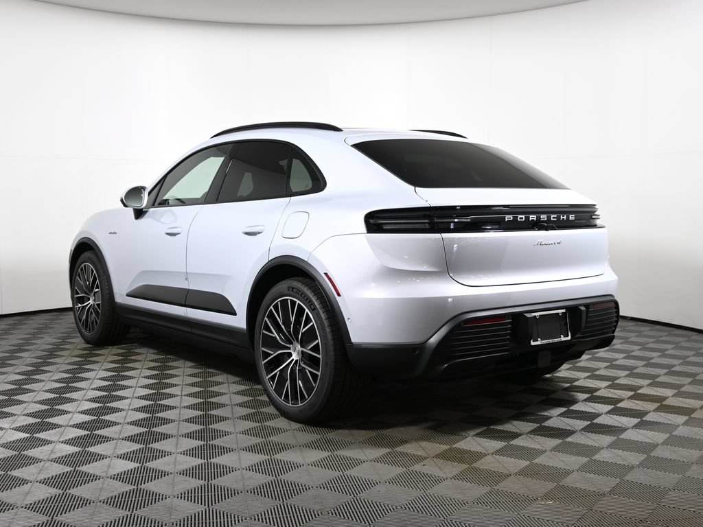 Used 2026 Porsche Macan 4 Electric AWD/4WD image 3